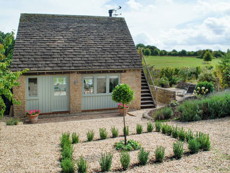 Cabin  Chedworth