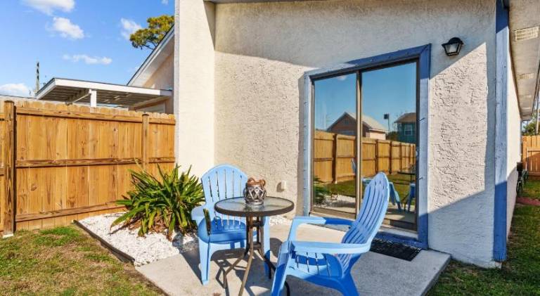 The Sand Dollar - King Bed - 6 Min Walk to Beach — photo 5