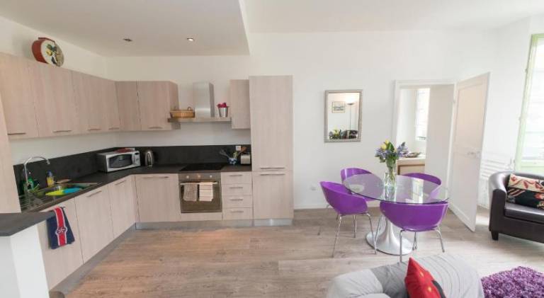 Rental apartment | Close to Castle Hill — photo 3