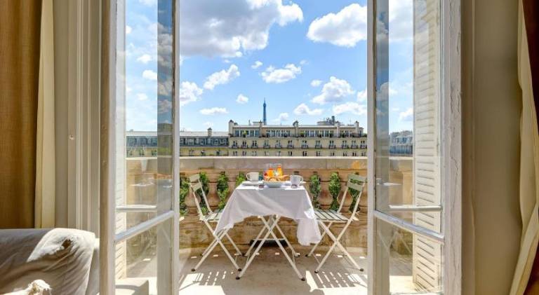 Bluestay 245 -Duplex sur les Champs-Elysees+Balcon — photo 3