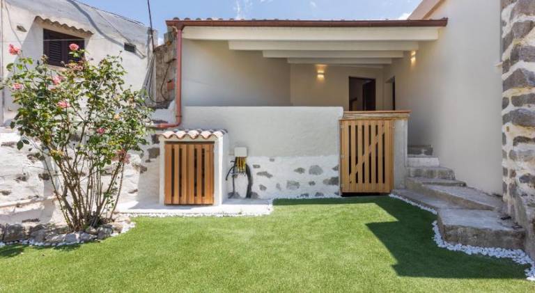 Rental apartment with 3 rooms for 6 persons in Sant'Antioco