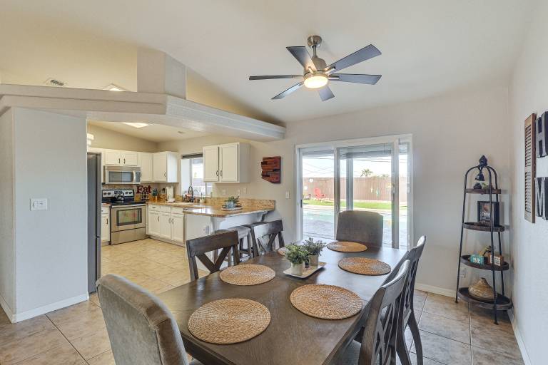 Pool, Games & Views! Lake Havasu City Family Home — photo 4