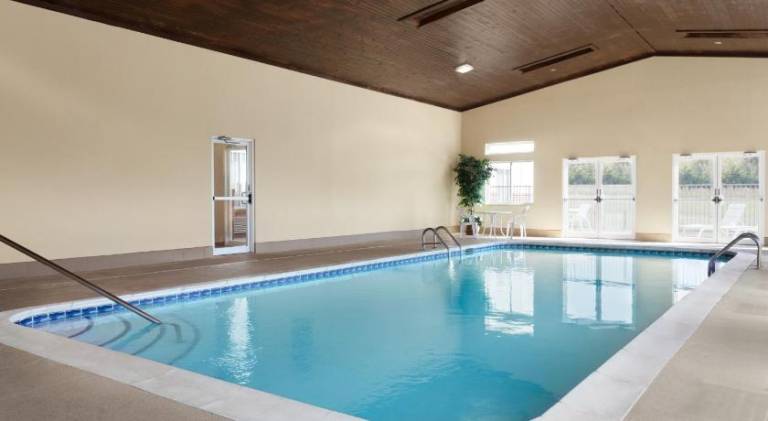 Baymont by Wyndham Elizabethtown — photo 2