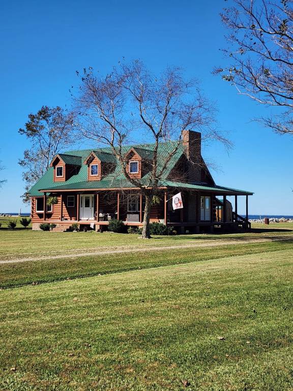 Cabin Columbia