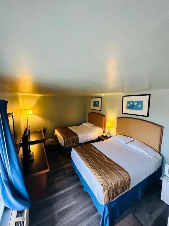 Travel Inn & Suites — photo 5