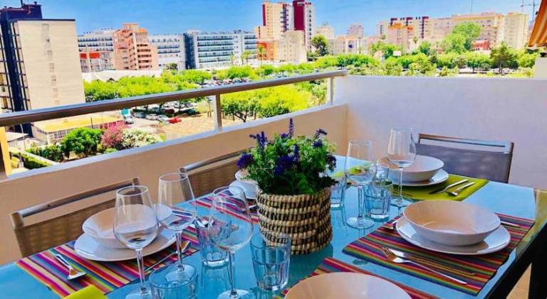 Rental apartment with pool in Gandia