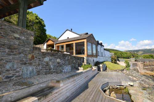 House  Tighnabruaich