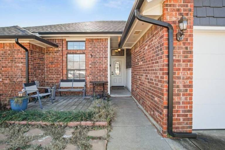 House  Edmond