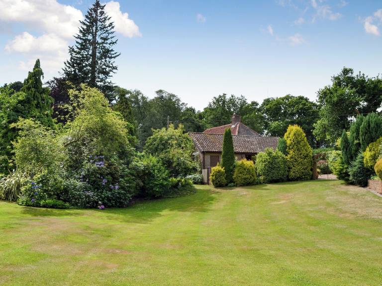 Cottage Ringwood