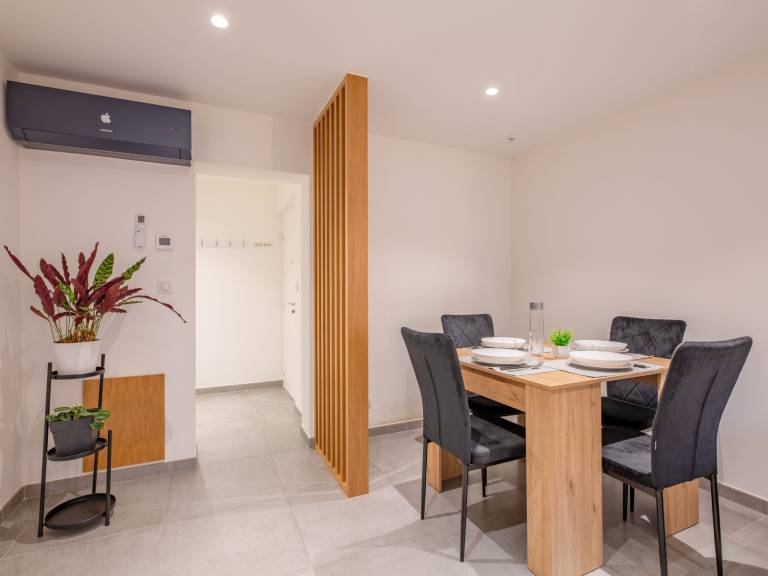 Rental apartment with 2 rooms for 4 persons — photo 2