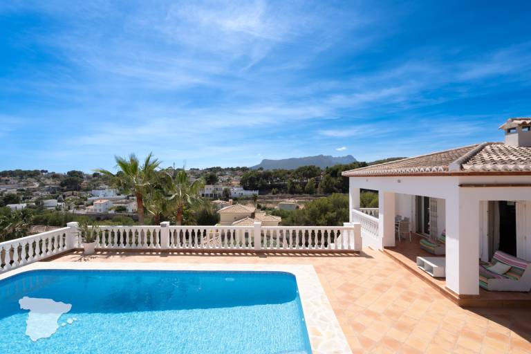 Fully equipped villa with barbeque, yard & patio | Dogs allowed in Alicante