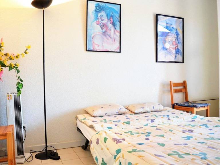 Apartment with 2 rooms for 6 persons — photo 4