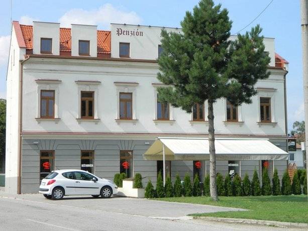 dom Topoľčany