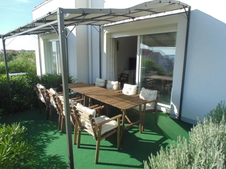 Fully equipped vacation home with BBQ, garden & terrace | Pet-friendly — photo 3