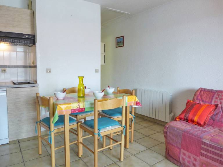 Children-friendly wonderful vacation home with yard, patio & pool | Close to the beach | Dogs allowed — photo 3