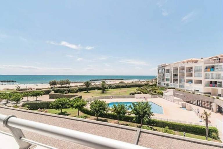 Apartment with pool & patio | Beach nearby | Pets allowed — photo 3