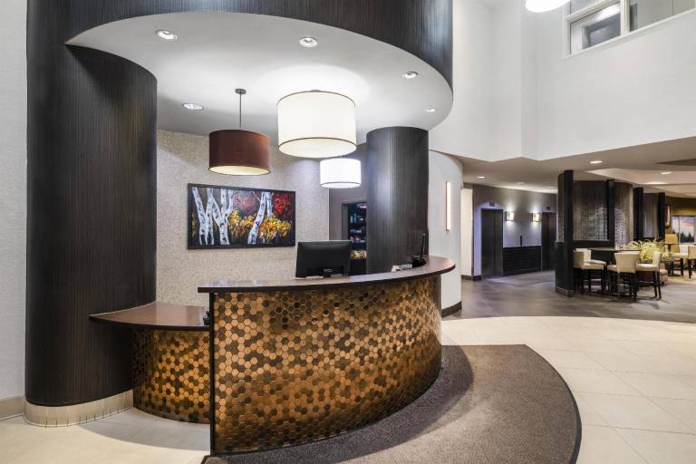 Best Western Premier Freeport Inn Calgary Airport — photo 3