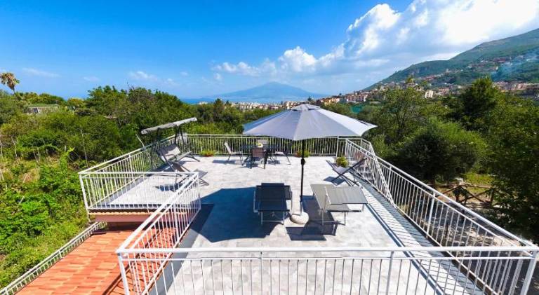 Lovely vacation home with garden & patio | Pet-friendly in Vico Equense