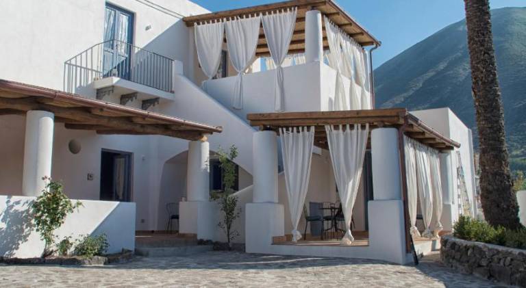 Bed & Breakfast  Santa Marina Salina