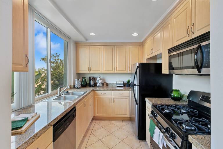 Apartment Beverly Hills