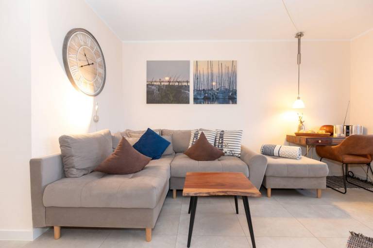 Fully equipped holiday apartment with sauna & terrace | Beach nearby | Dogs allowed in Kuehlungsborn
