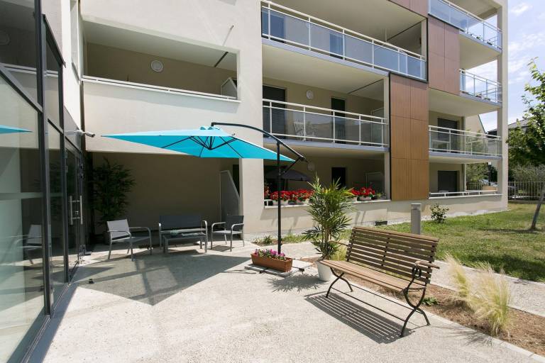 Serviced apartment with terrace & garden | Pet-friendly — photo 5