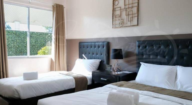 BUMBLE V HOTEL SUBIC — photo 2