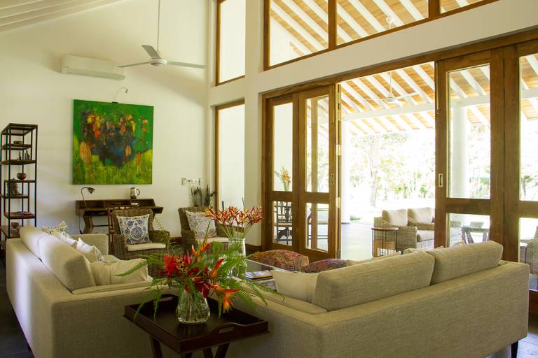 Boundary House 4 bedrm villa with private Chef