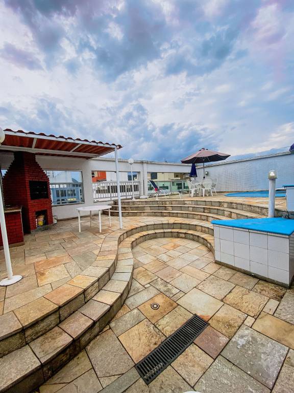 Duplex w Pool & BBQ 500m to Enseada Beach