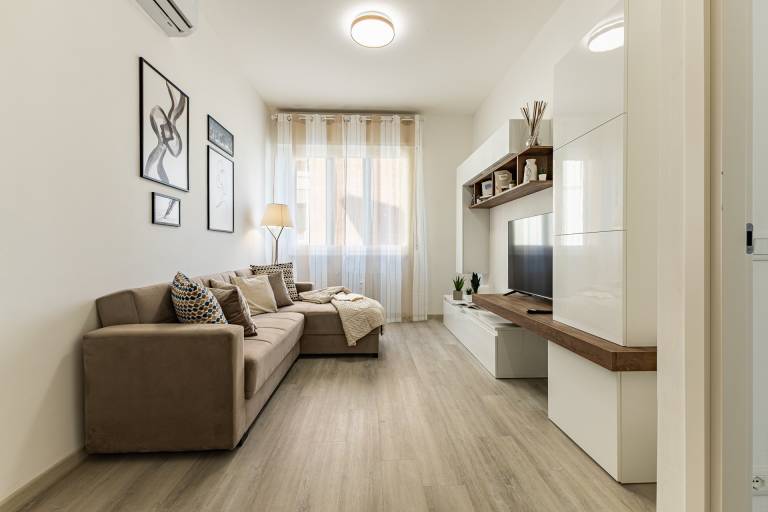 Apartment 'La Tua Casa' with Balcony, Wi-Fi and Air Conditioning — photo 5