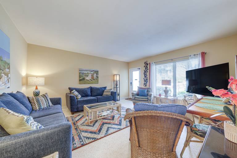 Ft Lauderdale Apt w Pool 1 Mi to Beach Access
