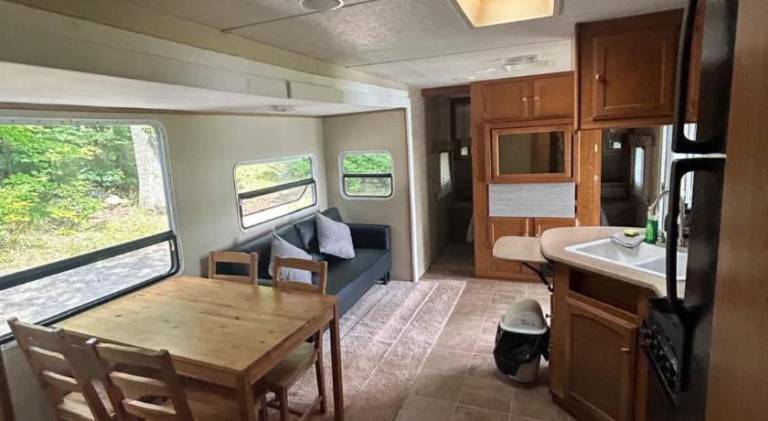 Lakefront RV Cottage in Parry Sound 2 — photo 2