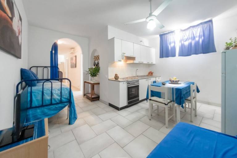 Holiday apartment with 3 rooms for 7 persons — photo 4