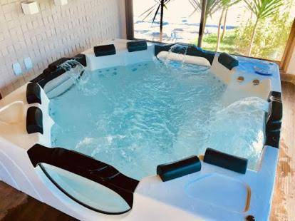 Apartment with jacuzzi & pool — photo 5