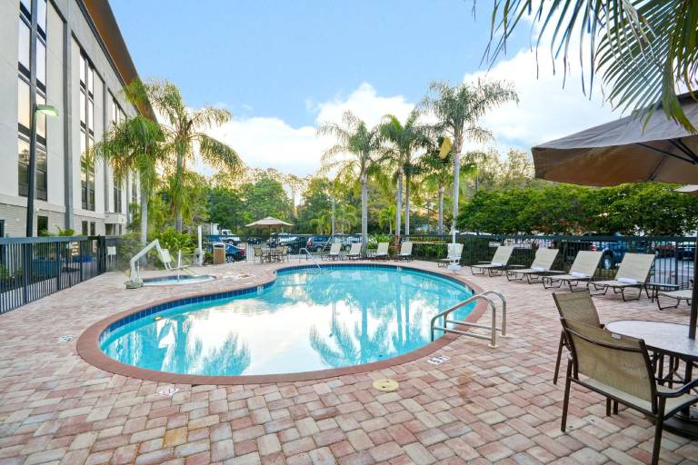 Hampton Inn Sarasota-I-75 Bee Ridge — photo 2