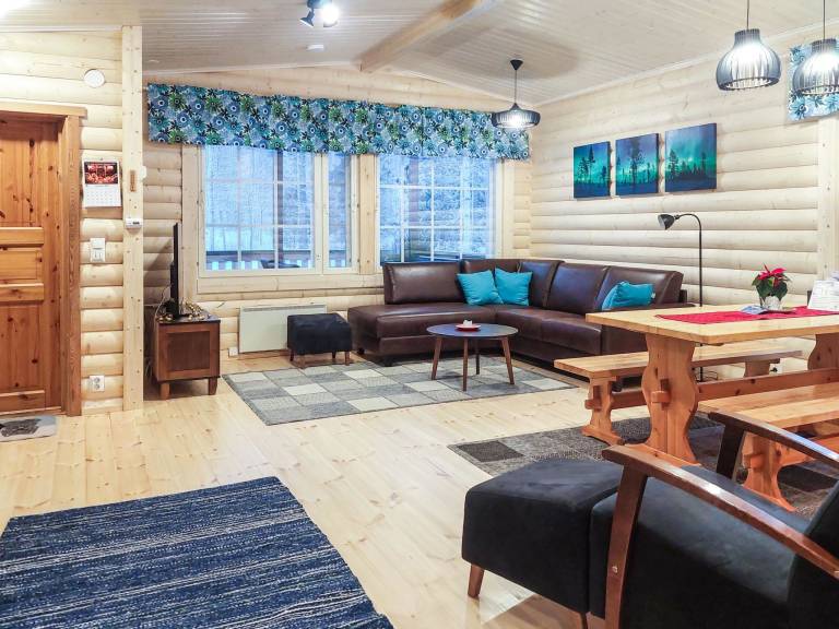 Vacation home with grill, patio & sauna | Nature view — photo 5