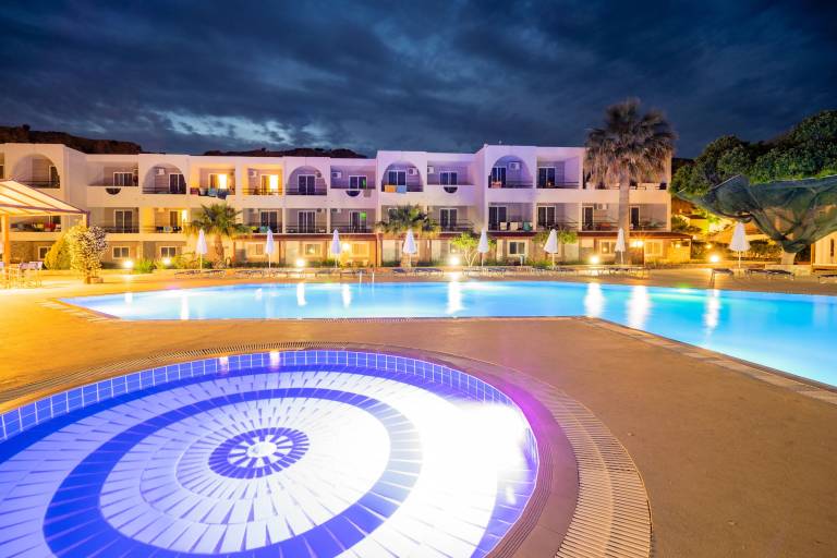 Resort  Lardos