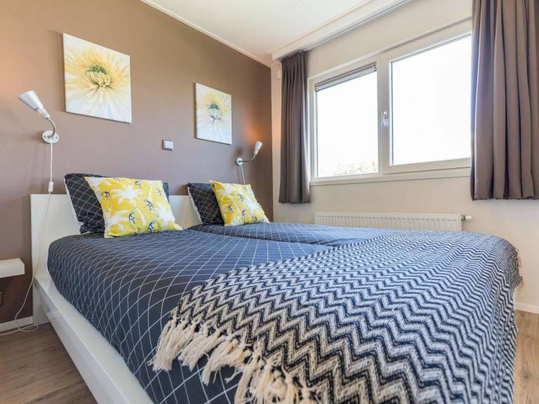 House with patio & yard | Pet-friendly — photo 4