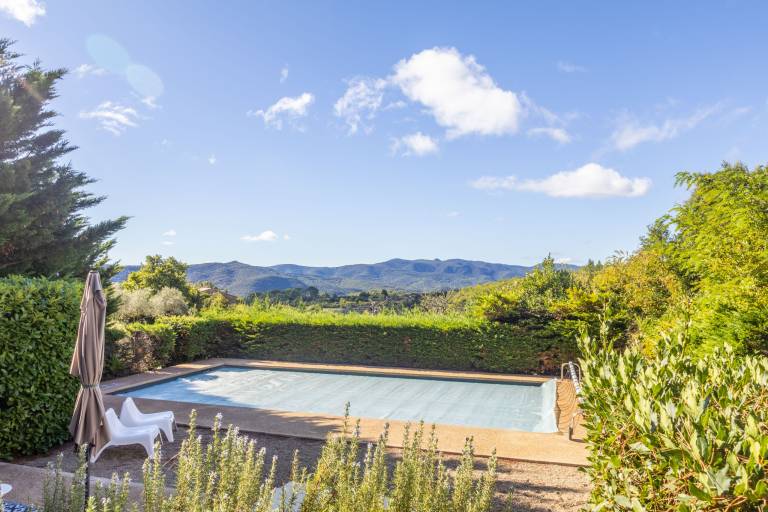 Villa with garden, pool & BBQ — photo 3