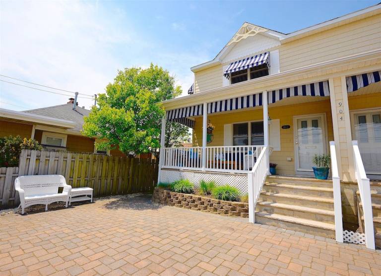 House Lavallette