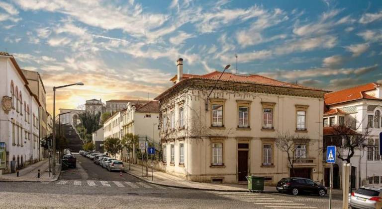Rental apartment | Near Monastery of Santa Cruz | Pets allowed in Coimbra