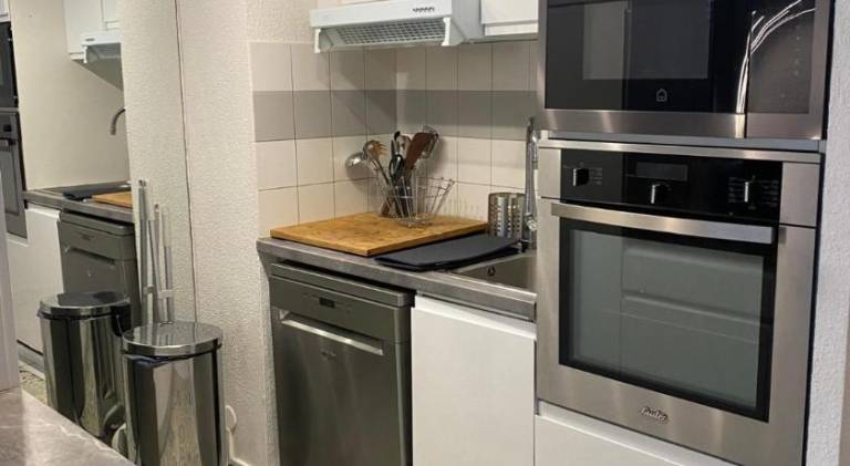 Fully equipped apartment with private pool, patio & barbecue | Beach nearby | Dogs allowed — photo 5