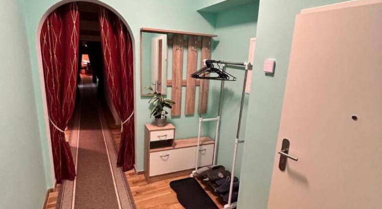 Casa Delli Gatti Monteurunterkunft 8 Zimmer 9 Personen in Leipzig