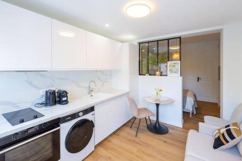 Holiday apartment with garden — photo 4