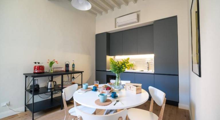 Rental apartment with 2 rooms for 6 persons — photo 2