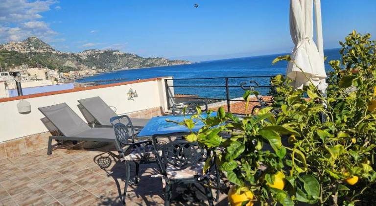 Holiday apartment with patio | Beach nearby | Dogs allowed — photo 3
