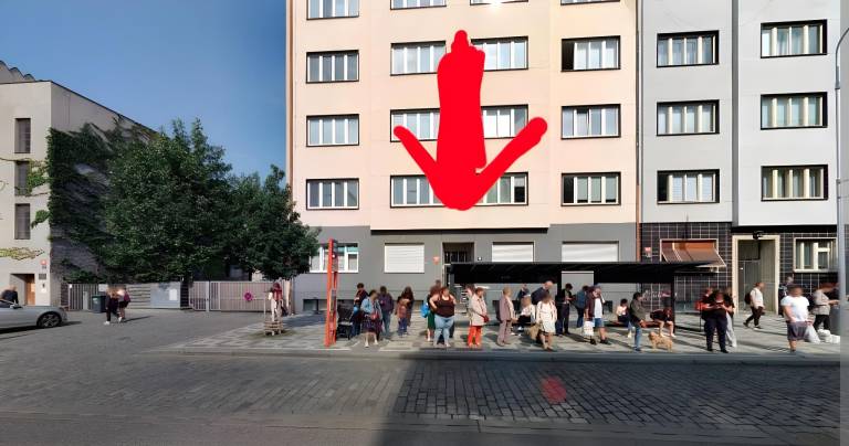 House | Next to Dancing House — photo 3