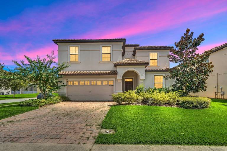 House  Four Corners