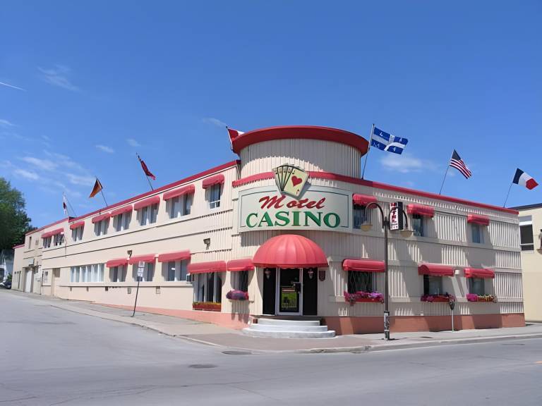 Motel District Parc-de-la-Montagne-Saint-Raymond