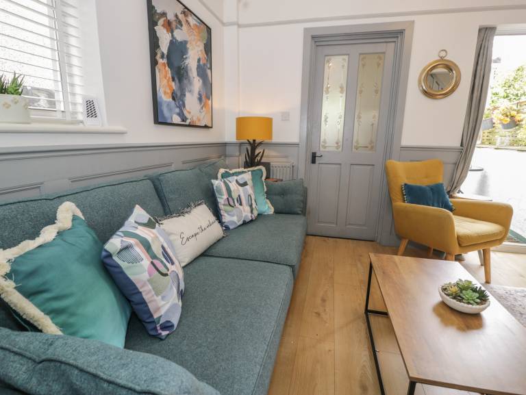 Cottage with garden | Beach view — photo 5